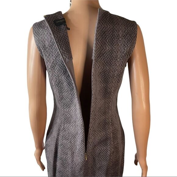 DONNA KARAN Snakeskin Zip Pocket Sheath Dress SIZE 6 - Picture 10 of 16
